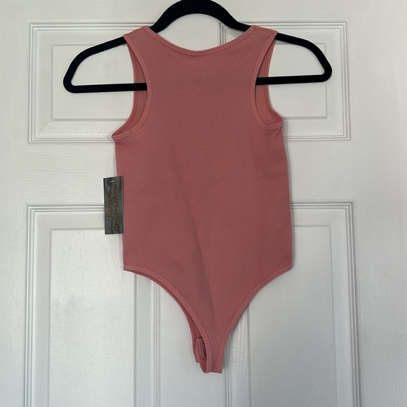 Pink bodysuit - Picture 3 of 4